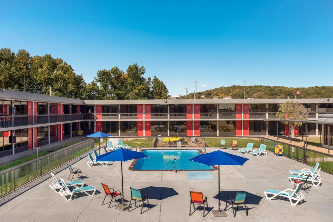 Econo Lodge Cave City Esterno foto